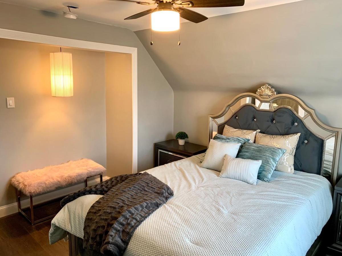 The Oakwood Cottage- With Private Yard & Parking, Minutes From Falls & Casino By Niagara Hospitality 尼亚加拉瀑布 外观 照片
